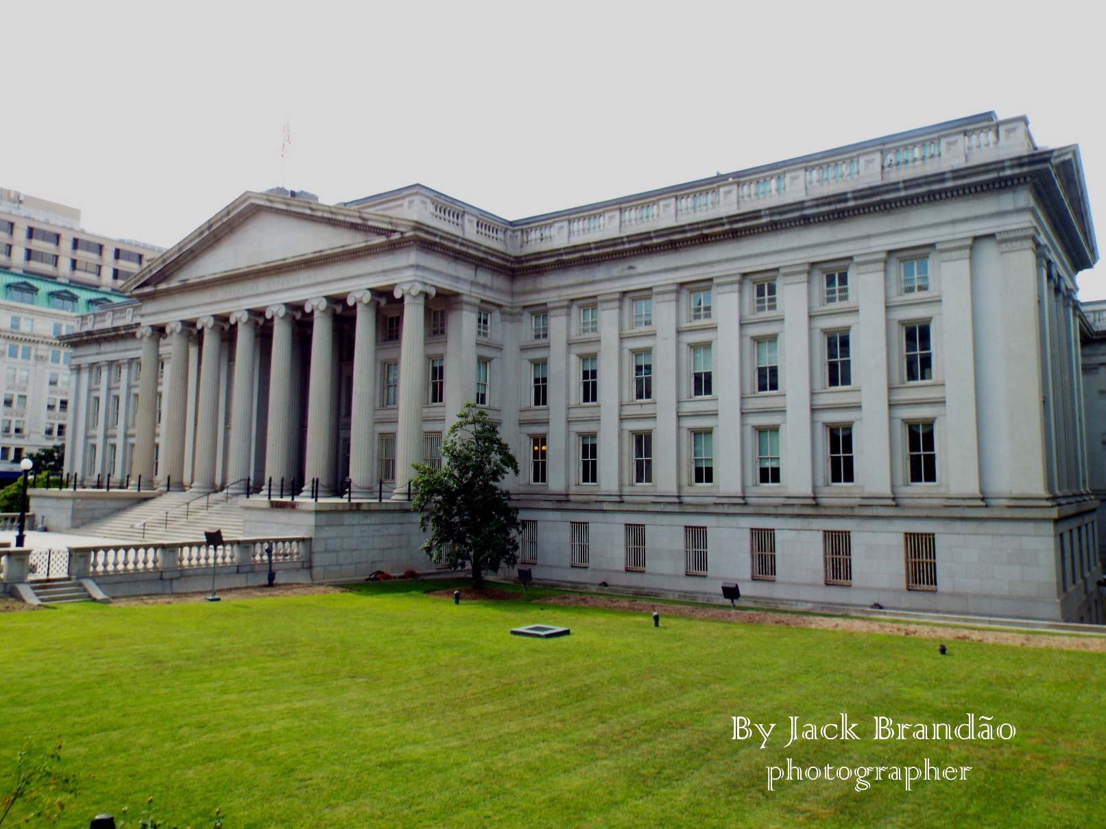  People; Carlo Franzoni's 1819 sculptural chariot clock, the Car of History, Capitol; Building; USA; Washington/DC; Jack Brandão; photographer, writer, photos for sale, jackbran